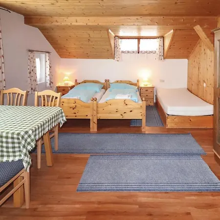 Stunning In W/ Wifi And 4 Bedrooms Semesterbostad Gargellen