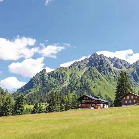 Stunning In W/ Wifi And 4 Bedrooms *